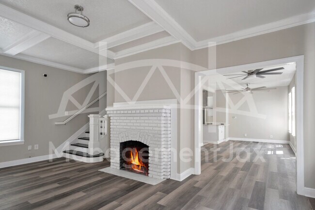 Photo - 1625 Boulevard