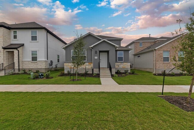 Photo - 204 Flowers Ave