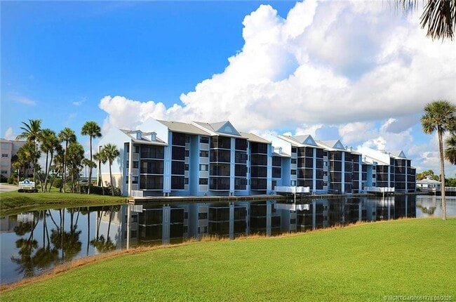 Building Photo - 40 NE Plantation Rd Unit 116 Rental