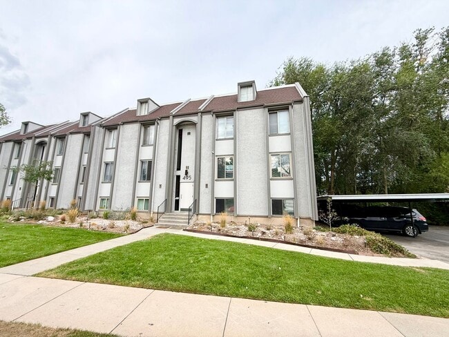Photo - 495 E Creekside Cir