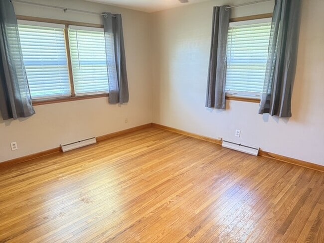 Photo - Beautiful 2 BR house in Bloomington. 1.5 bathroom