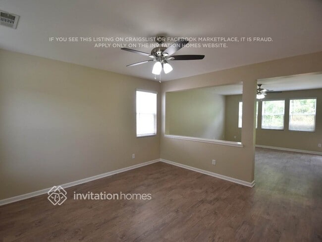 Photo - 134 Parkmont Way