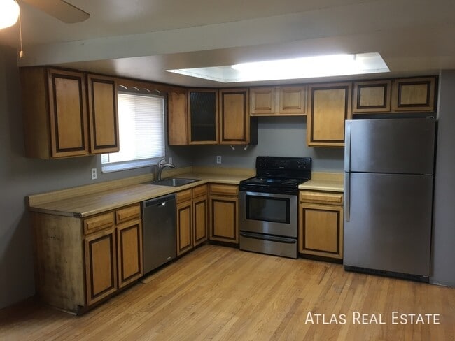 Building Photo - 5303 Quari St Rental