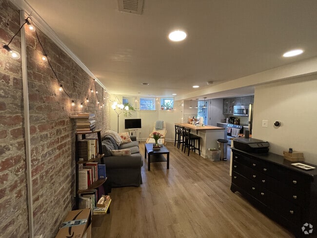 Building Photo - 225 Rhode Island Avenue Northwest Unit B Rental