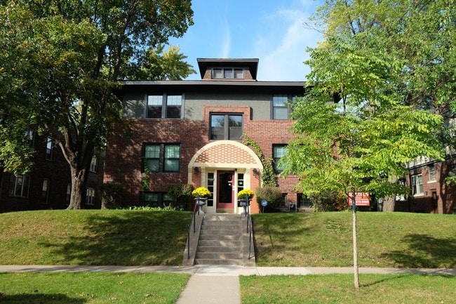 Building Photo - 1091 Goodrich Ave Rental