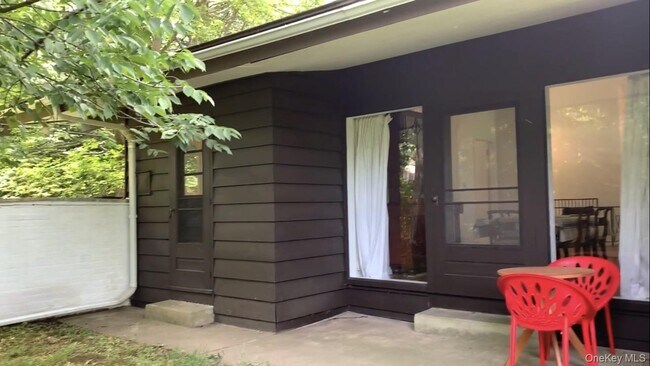 Photo - 424 N Ridge St