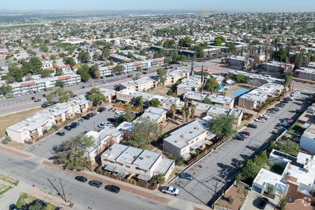Aerial - Alto Mesa Apartments