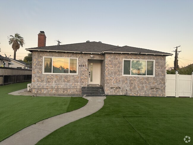 Building Photo - 8307 Grove Ave Rental