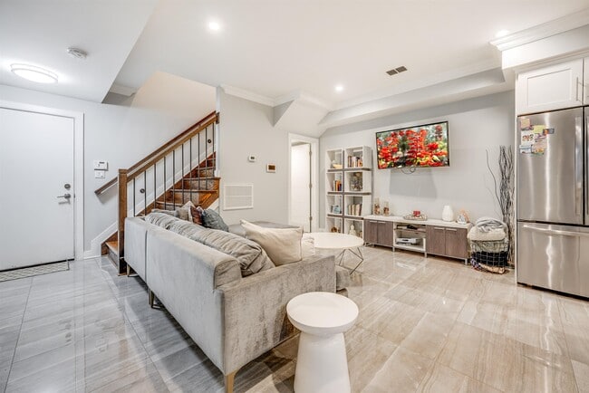 Photo - 18 Thorne St