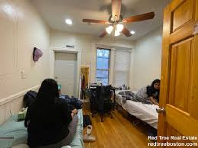 5 Bed. 2 Bathrooms in Mission Hill, Centra... - 5 Bed. 2 Bathrooms in Mission Hill, Centra... Rental