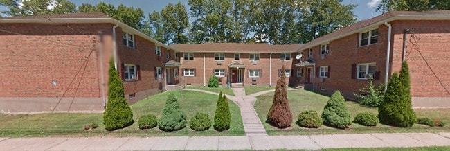 Building Photo - 1034 Tolland St Unit B3