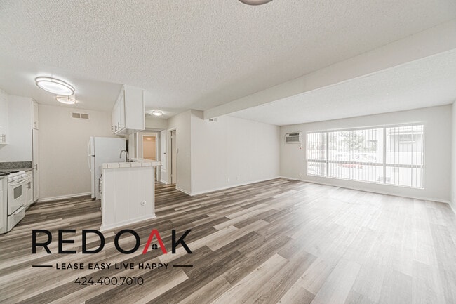 Photo - 21315 Roscoe Blvd Unidad 241