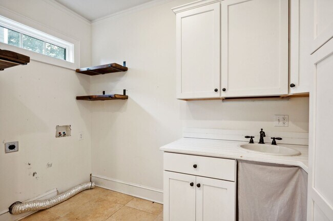 Photo - 3 Bed, 2 Bath Home in Greenville is Available