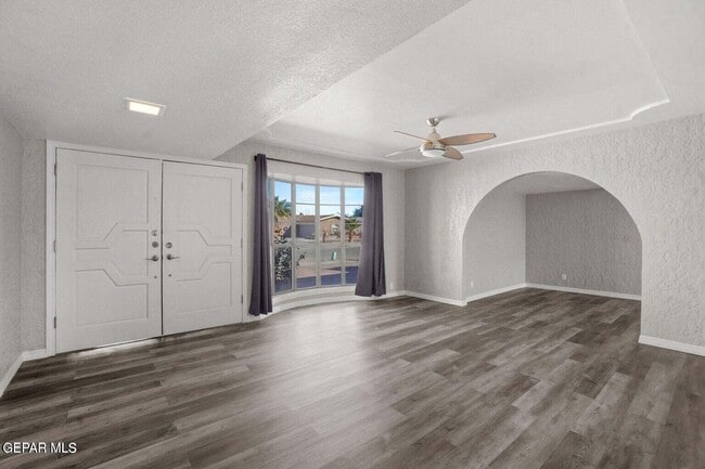 Photo - 11200 Warcloud Ave