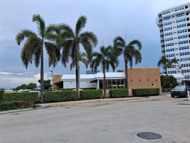 Photo - 100 Golden Isles Dr Unit 206