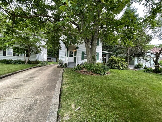 Photo - 2648 3rd St