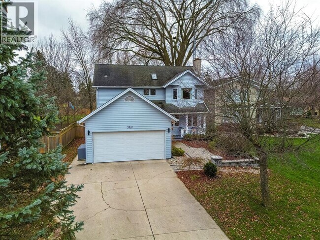 Photo - 3251 Devonshire Rd