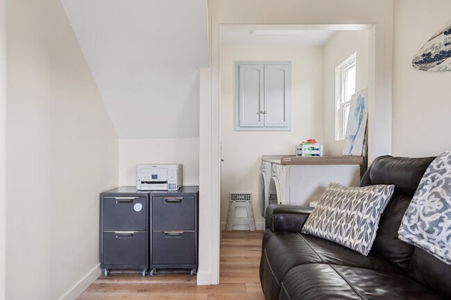 Building Photo - 301 Crocus Ct Unit SI ID1513733P