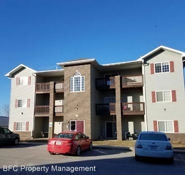 Student Houses for Rent Near University of Iowa in Coralville Off