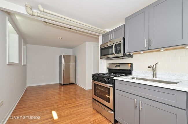 Photo - 4757 N Paulina St Unidad LL