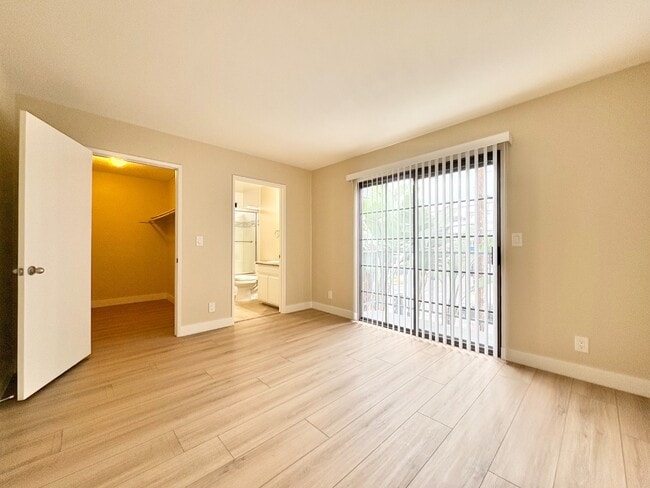 Photo - Modern 2BR/2BA Condo with A/C & 2 Parking Spaces – Prime Van Nuys Location