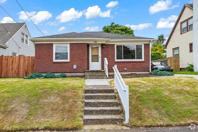 Building Photo - Clean, Spacious, and Rent Ready 2 bedroom ... Rental