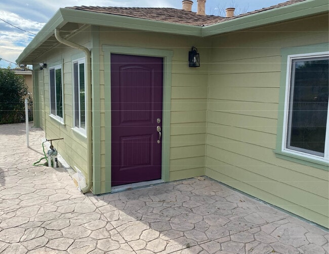 Building Photo - 14595 Jerilyn Dr