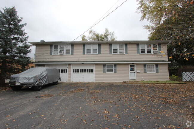 Building Photo - 3315 Waukegan Rd Rental