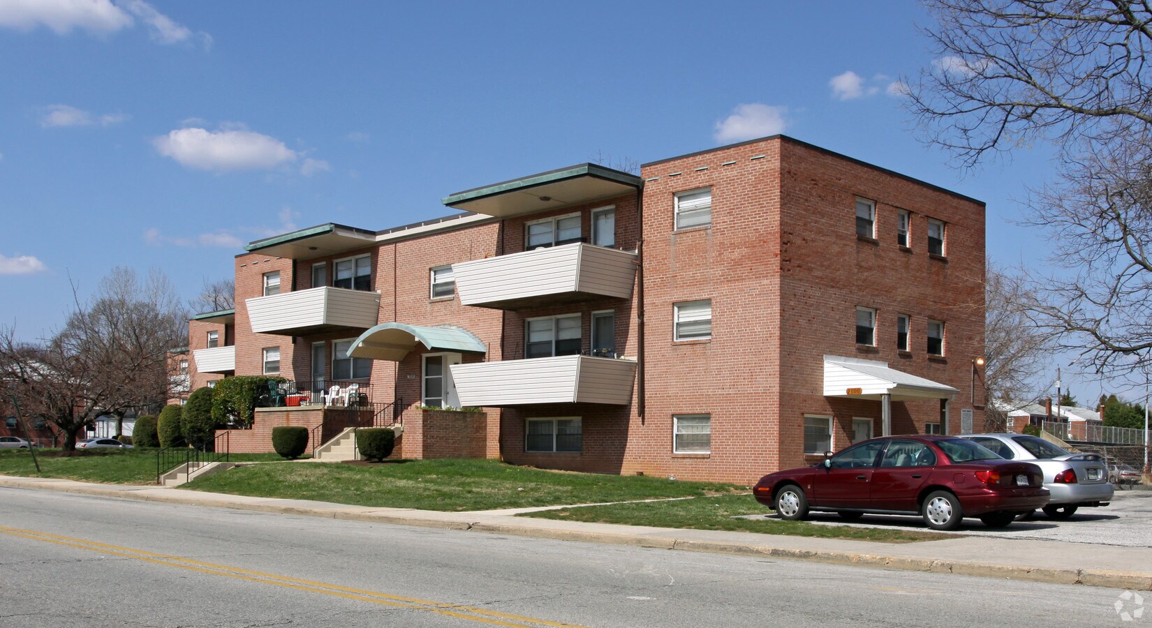 Photo - The Fallstaff Apartments