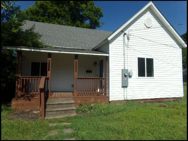 Building Photo - 603 First Street Rental