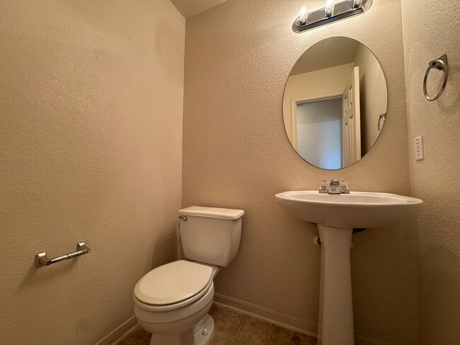 Photo - 3302 Catalina Dr