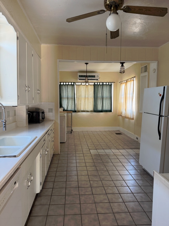 Kitchen looking west - 525 N 1st Ave