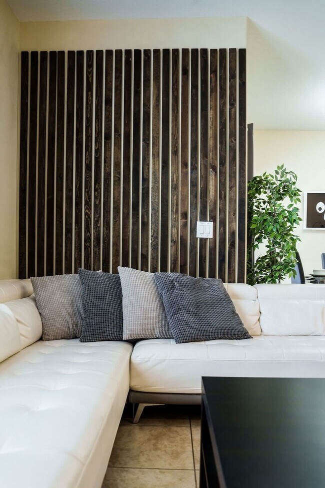 Photo - 4900 Clock Tower Dr Unidad ID1018193P