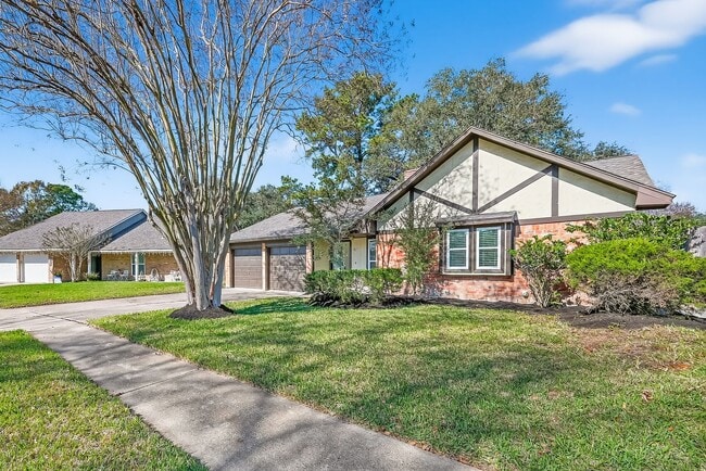 Photo - Renovated 3-Bedroom Home in West Memorial – Prime Location with Spacious Backyard