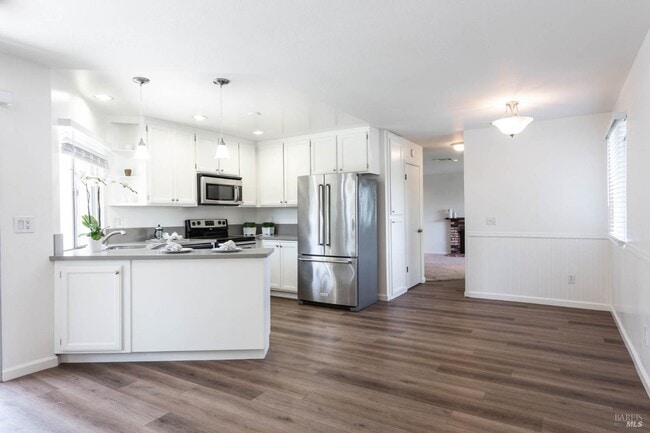 Photo - 2454 Dunaway Dr