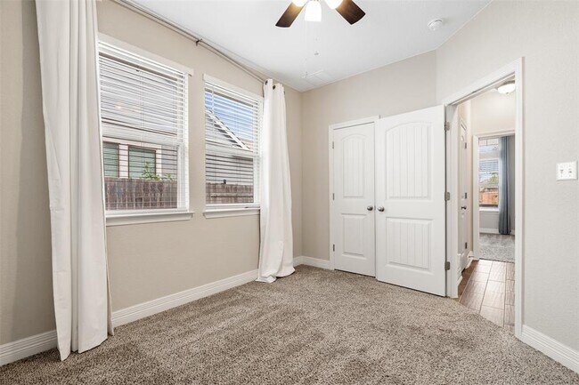 Photo - 385 Bonnet Blvd