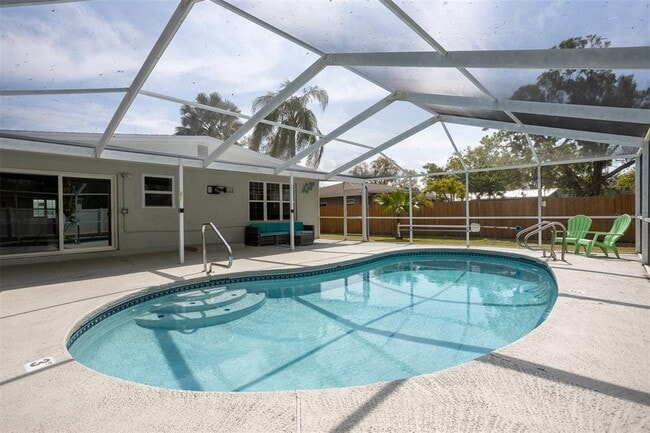 Photo - 711 Bayshore Dr