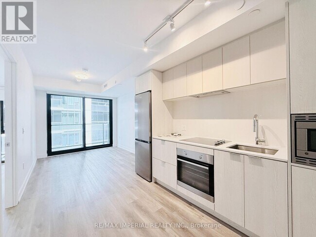 Photo - 1 Jarvis St Unit 816