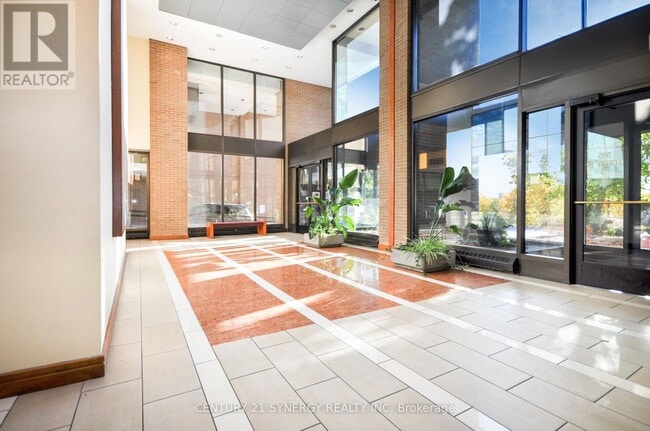 Photo - 515 St. Laurent Blvd Unité 631