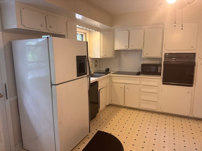38 Nursery St