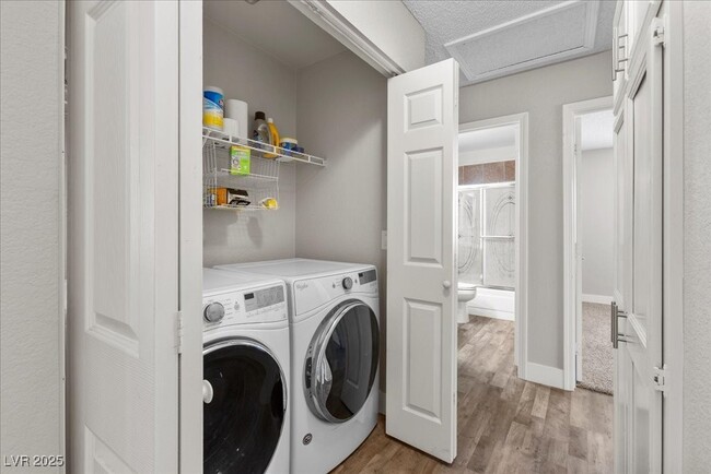 Building Photo - 720 Skipjack Dr