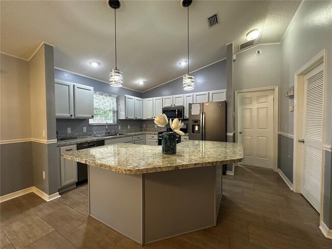 Photo - 104 Cherry Blossom Ln