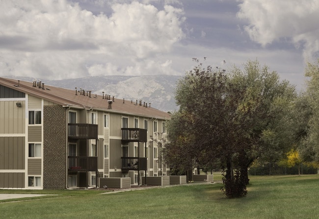 Sunridge - Sunridge Apartments