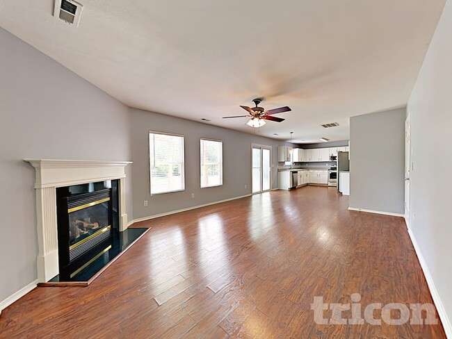 Photo - 4312 Larkhaven Village Dr