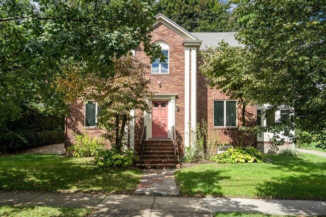 Photo - 75 Somerset Rd Apartment Unit 1