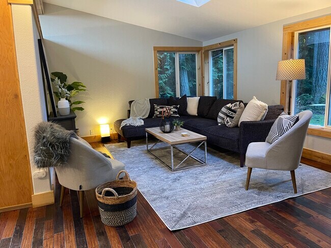 Photo - 103 Sayward Ln