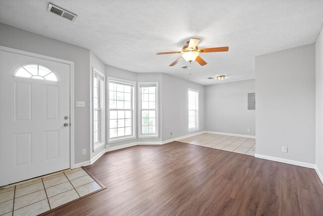 Photo - 1067 Shadow Ridge Ave