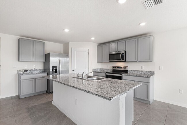 Photo - WIMAUMA HOME FOR RENT!