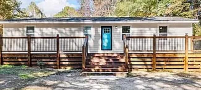 Building Photo - 29 Huling Rd