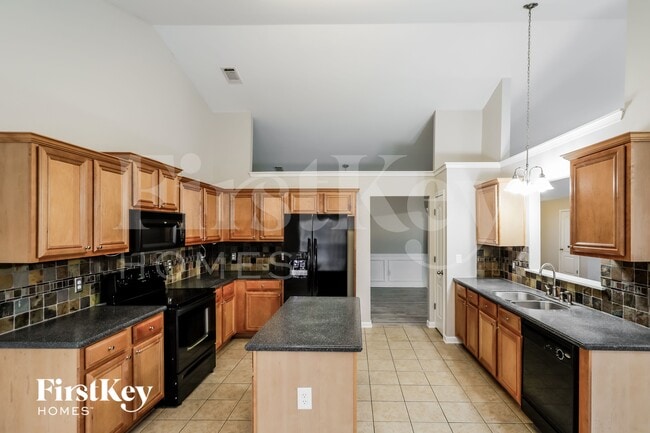 Photo - 6732 Carriage Walk Ln